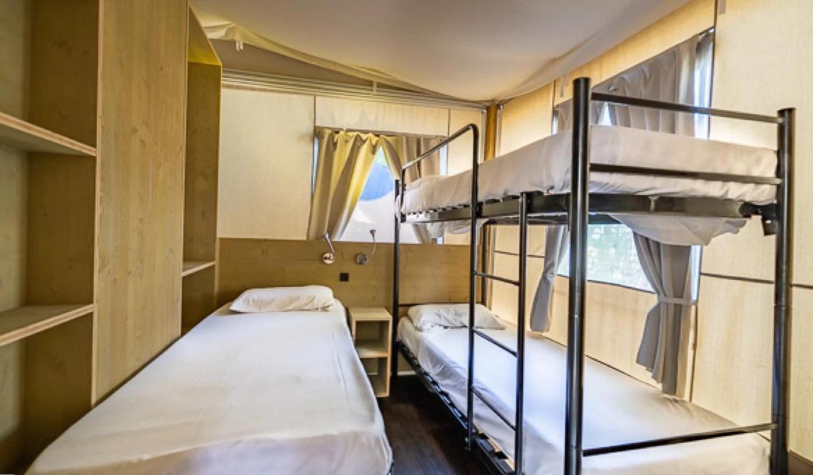 סנטה צזריה טרמה Camping La Scogliera מראה חיצוני תמונה